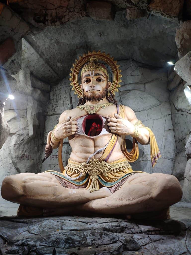 Hanuman idol at Parmarth Niketan Ashram