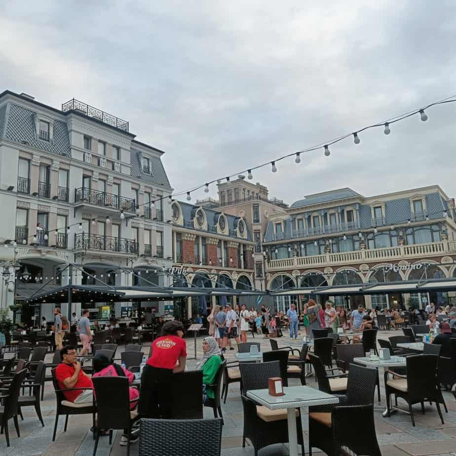 48 hours in Batumi Piazza