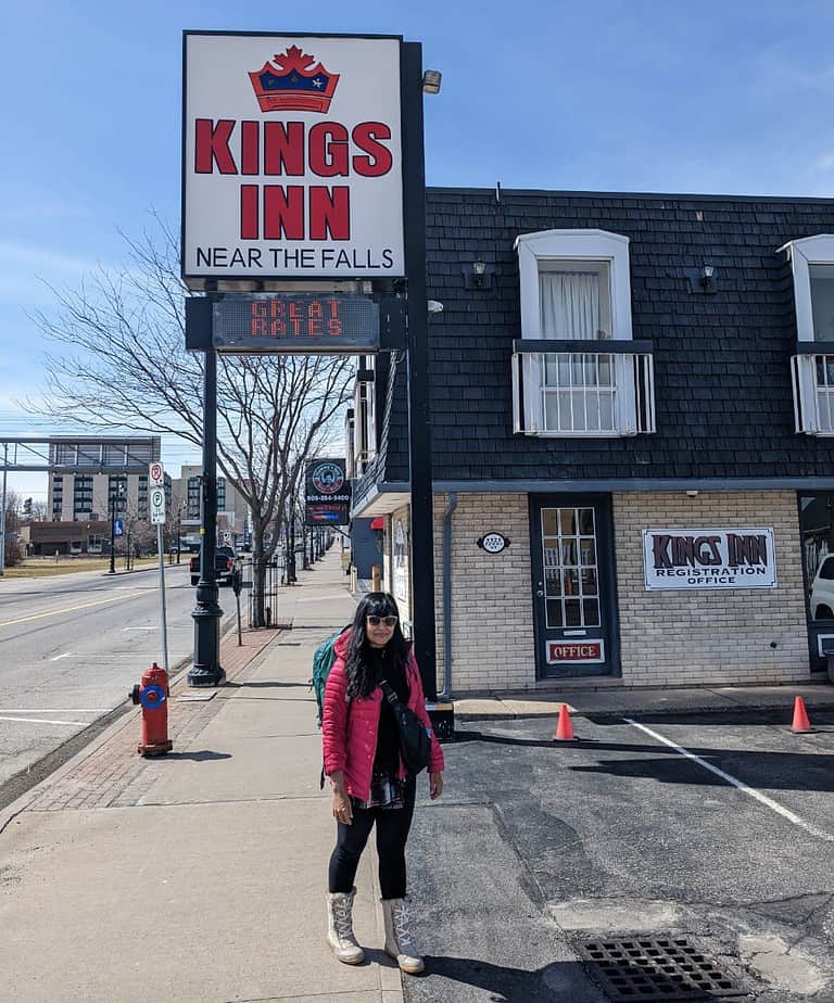 A 24-hour itinerary for Niagara Falls on the Canadian side from Toronto in March | Places to stay